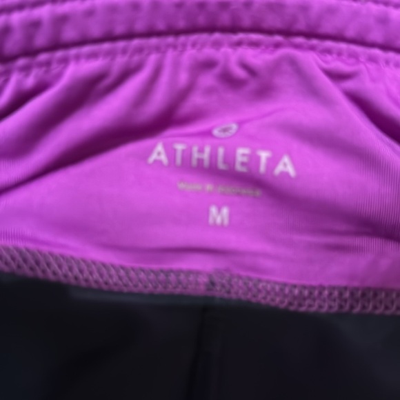 Athleta 2 in 1 Running Shorts M - Picture 4 of 5